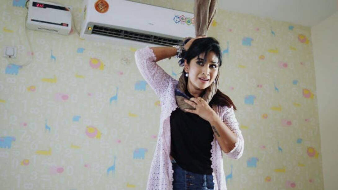 Nethra attempts suicide?