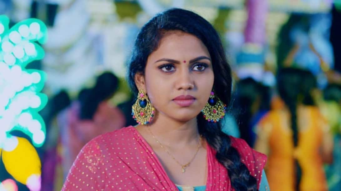 Pavithra faces questioning!