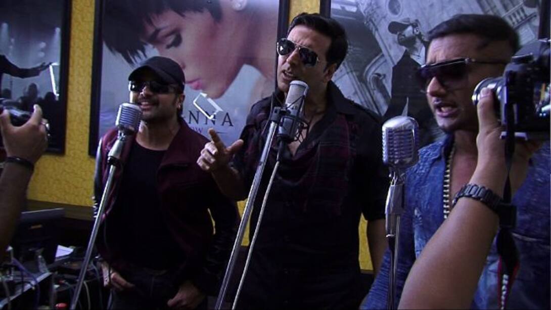 Khiladi 786 Making Of Song Lonely Remix