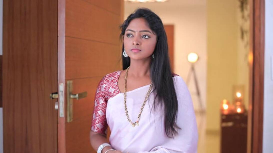 Watch Lakshana Season 1 Episode 298 Nakshatra Challenges Bhupathi