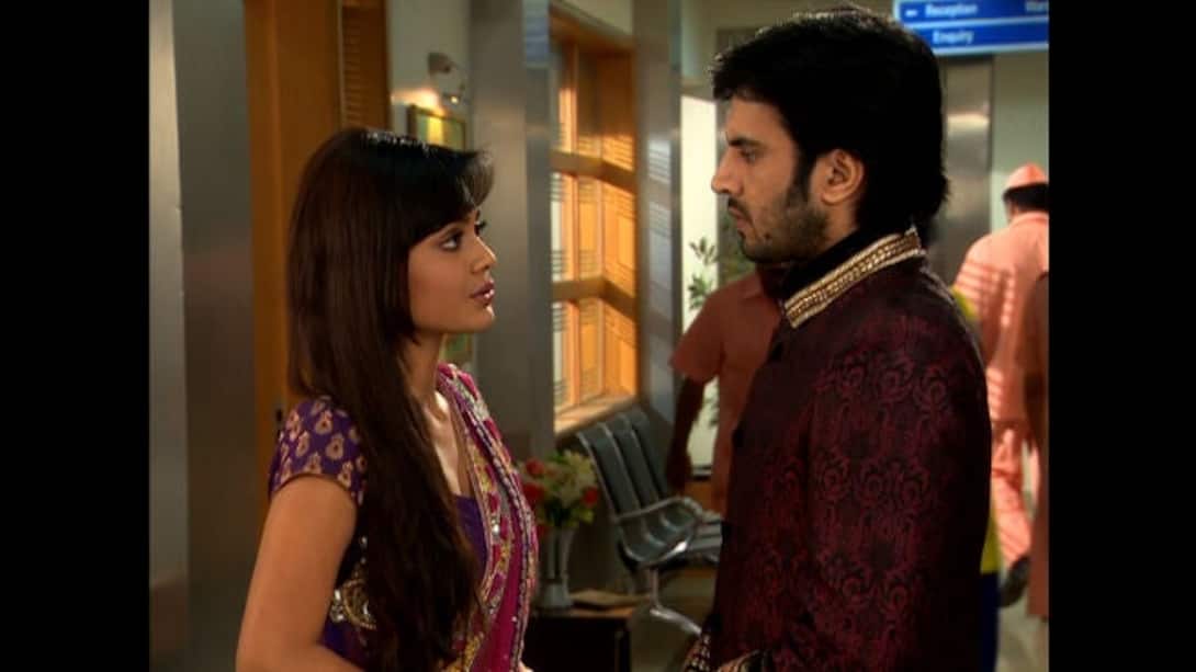Akash decides to stay away from Meethi