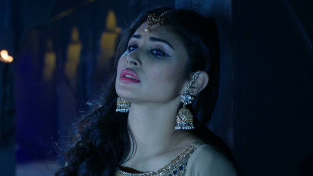 Naagin Gujarati Watch Season 1 Episode 28 Shivanya s journey through dark forest on JioCinema