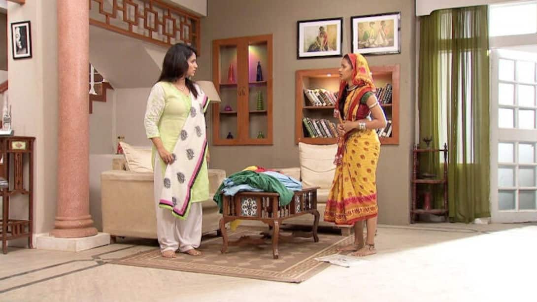 Kamala tries her best to tell Sharayu the truth