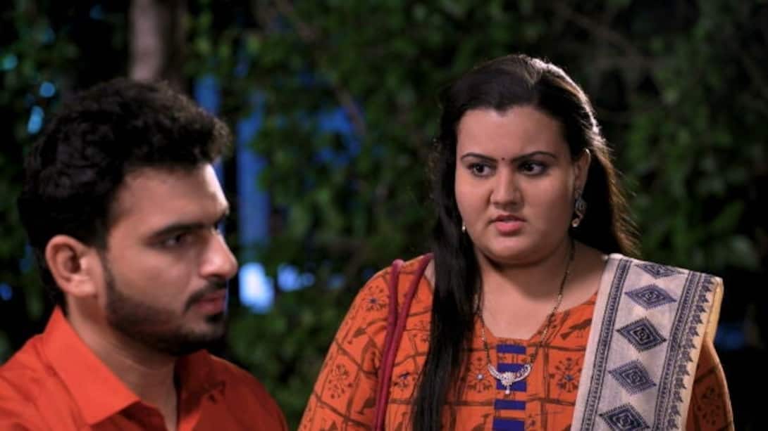 Abhay asks Anokhi to help him
