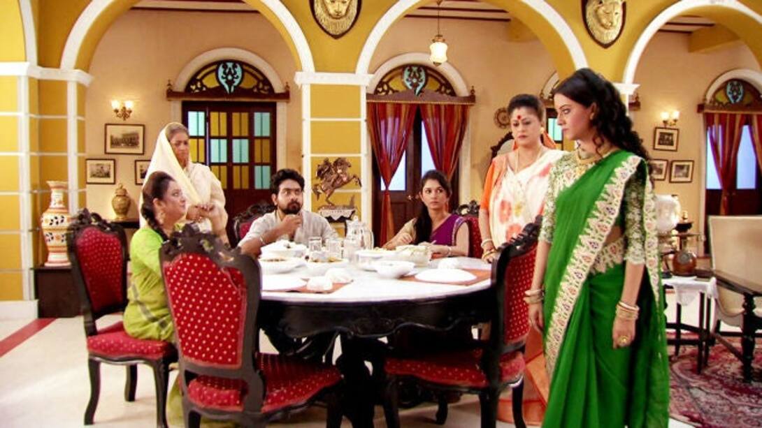 Nidhi informs the Singhas about Reba's marriage