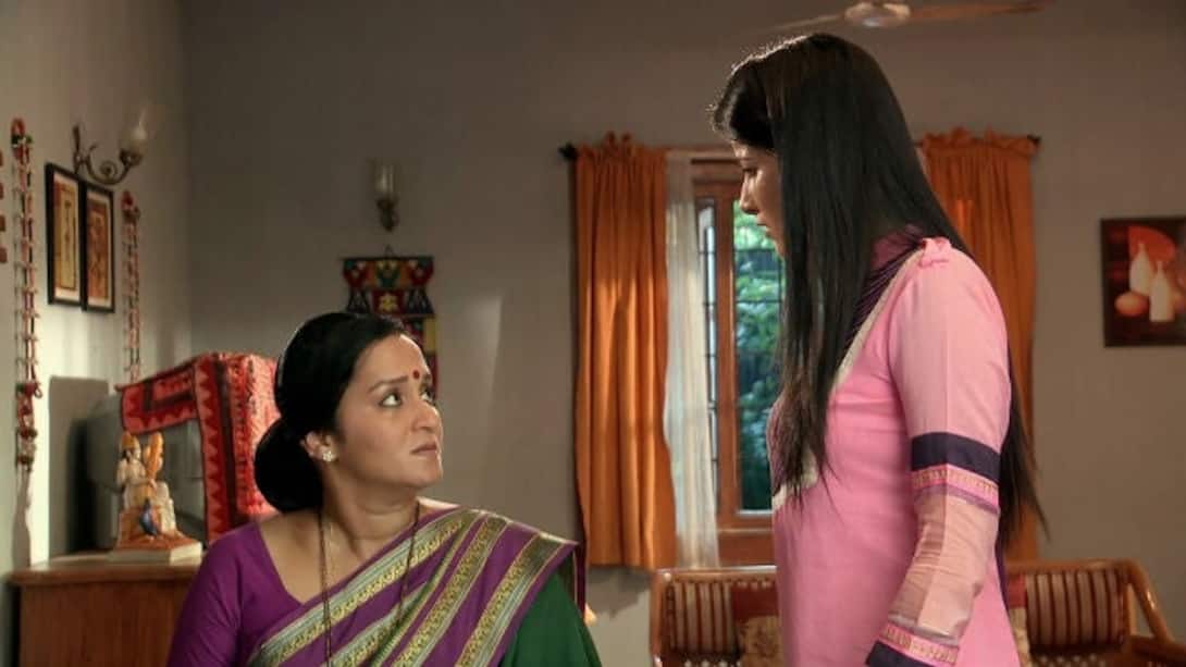 Argument between Pratima and Aanand