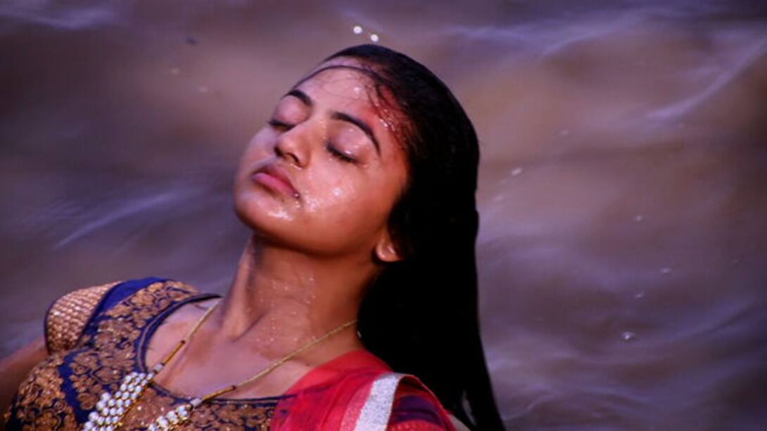 Katha and Rajat falls from the cliff