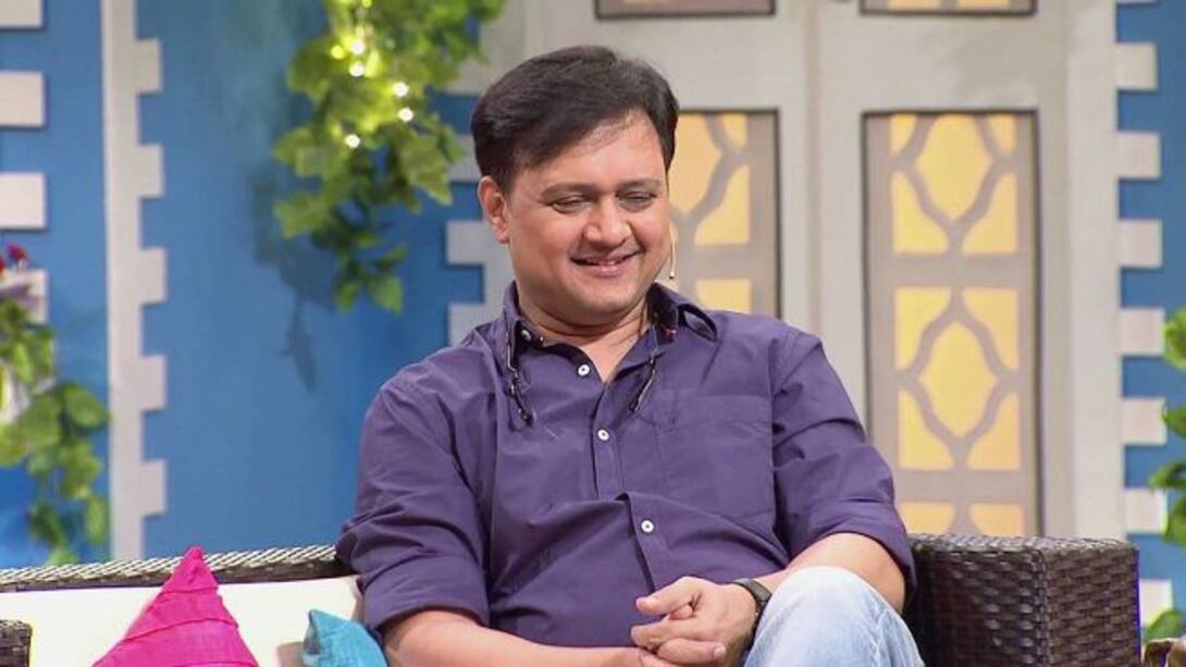 Sunil Barve performs live