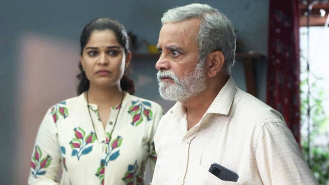 Bapu advises Latika