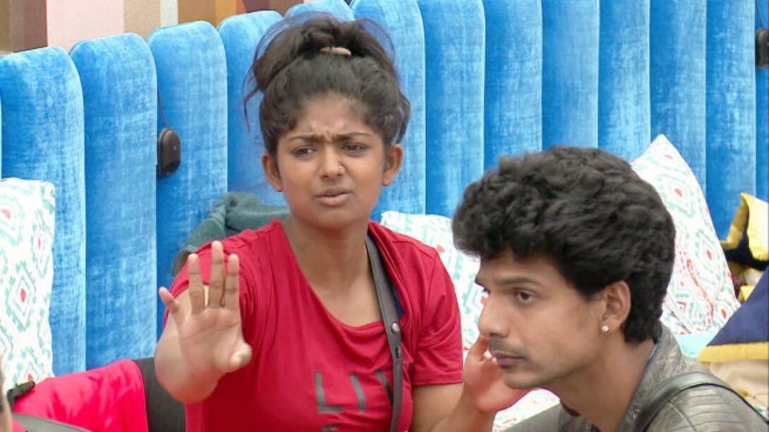 Bhoomi tries to pacify Chandan!