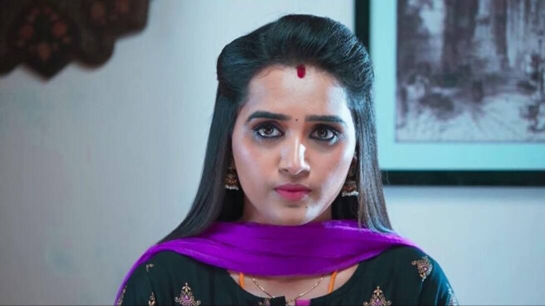 Watch Archana Teaches Kumaran A Lesson Video Online(HD) On JioCinema