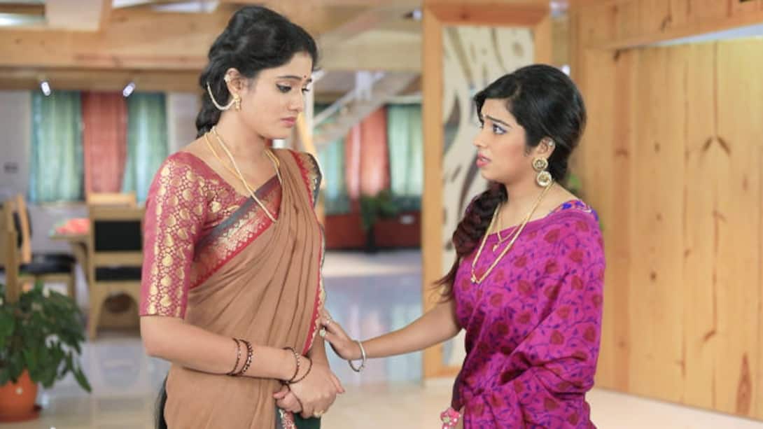 Sadhana comes to Thulasi's rescue