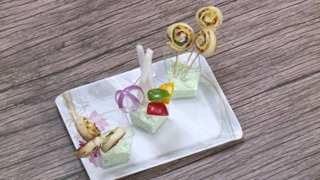Focaccia Pinwheels with Mint Garlic Dip