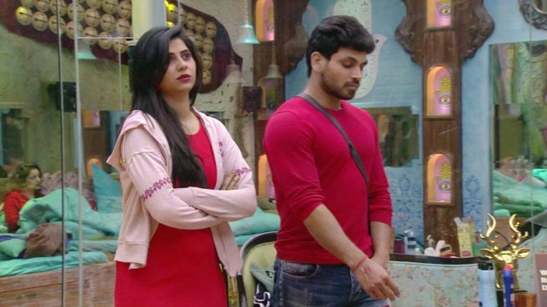 Watch Veena's Wardrobe Choices Video Online(HD) On JioCinema