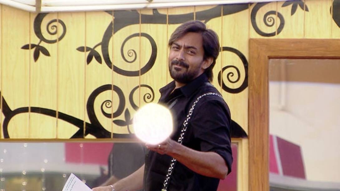 Karthik's special performance!