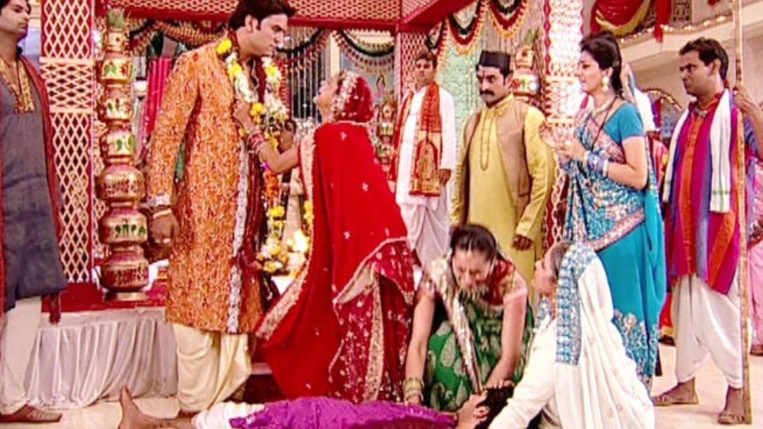 Vijay kills Radha