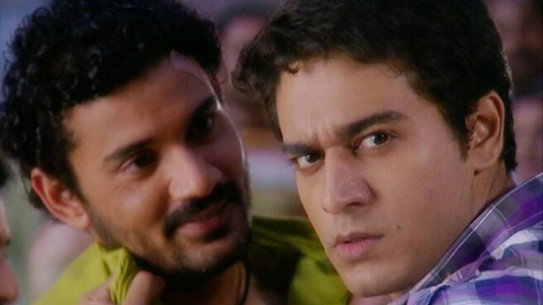 Watch Nee Thanae En Pon Vasantham Season 1 Episode 97 Nanda Locks