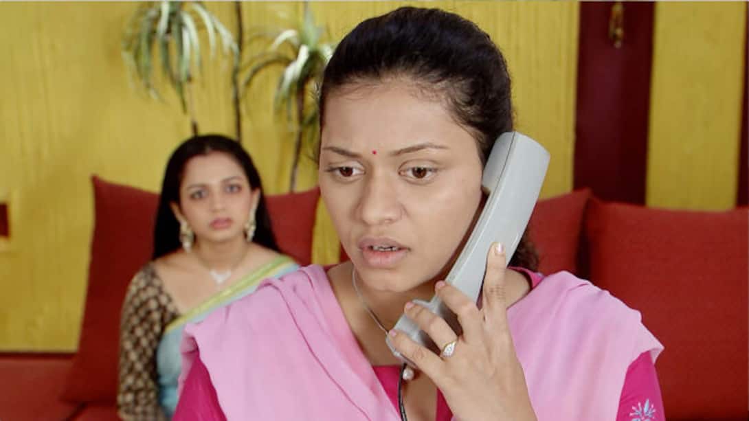 Ankita answers Ishwari's phone