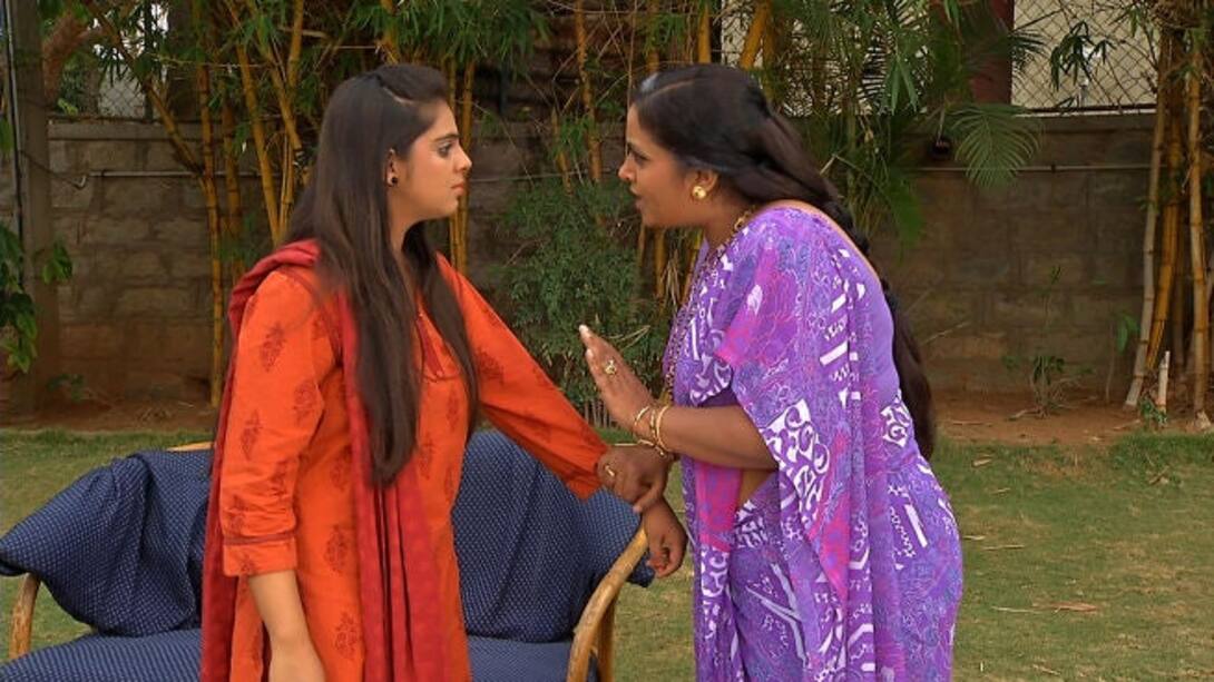 Akash refuses to help Bhumika