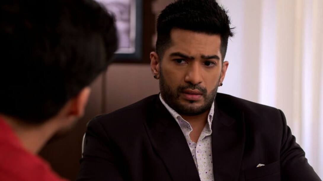 Rishi and Abhishek get into a fight!