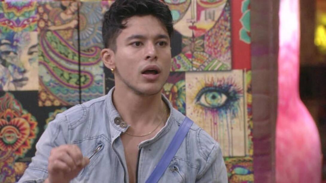 Watch PratikDivya Lock Horns Video Online(HD) On JioCinema