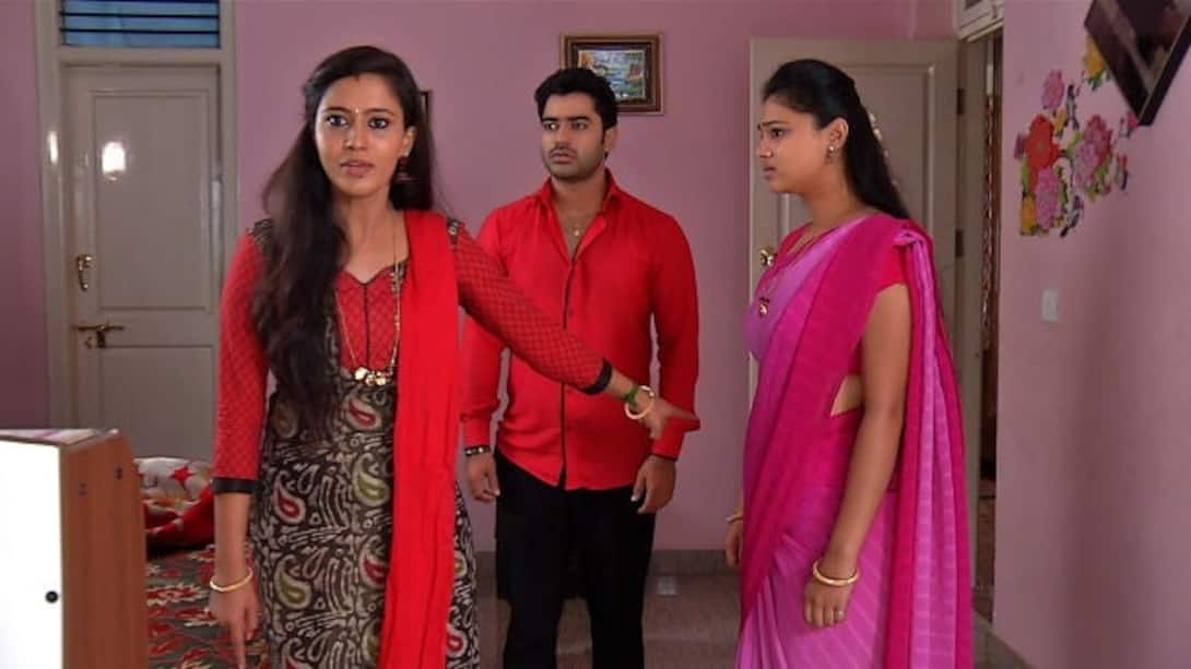 Shruthi upset with Lakshmi