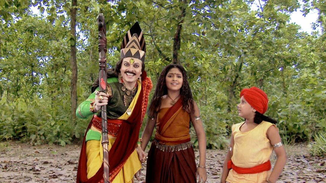 Jadugar Kalpo and Rani try to heal the golden deer