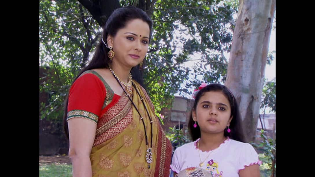 Chanda cries for her mother