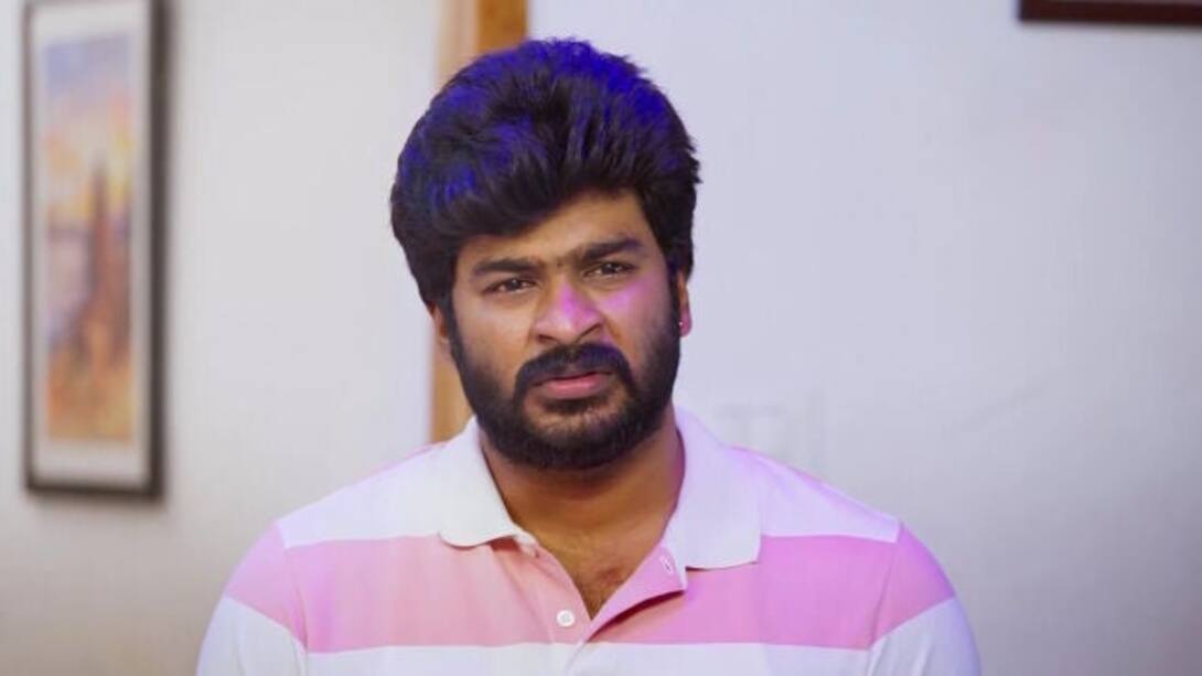 Watch Kumaran Explains The Situation Video Online(HD) On JioCinema