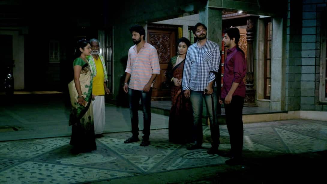 Dhanya continues to oppose Nikhil's return
