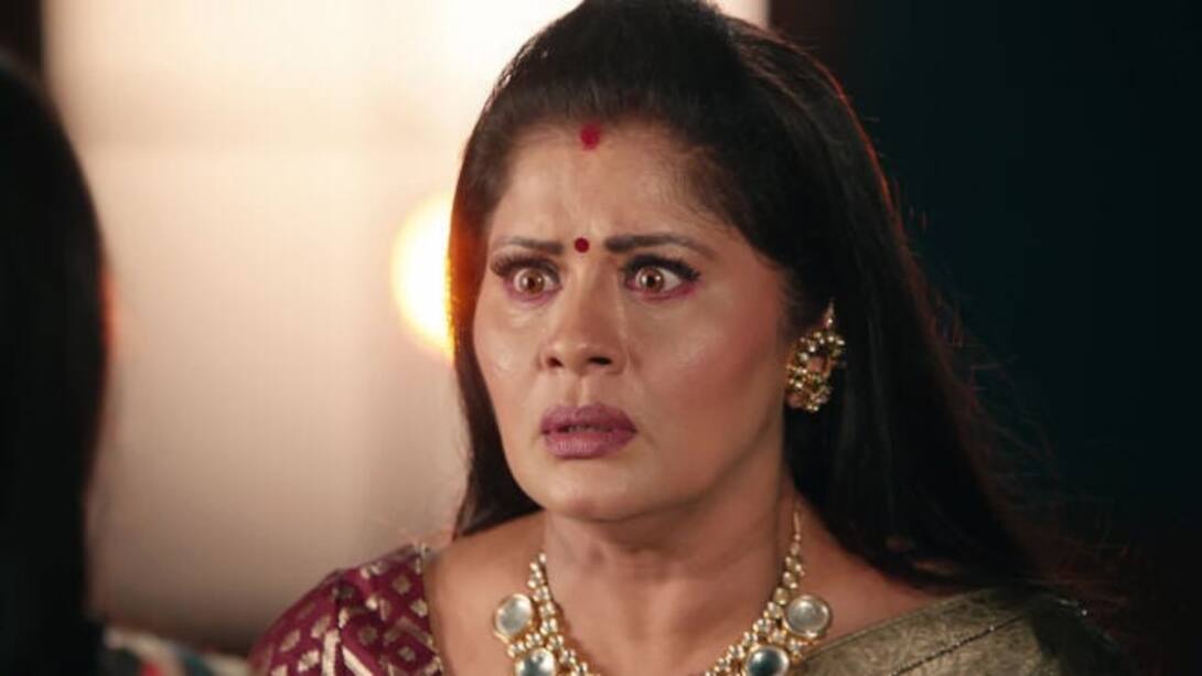 Watch Naga Kannike Season 7 Episode 48 : Seema In A Quandary! - Watch ...