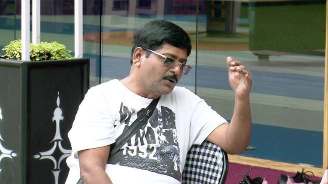 Raju teases Priyanka!