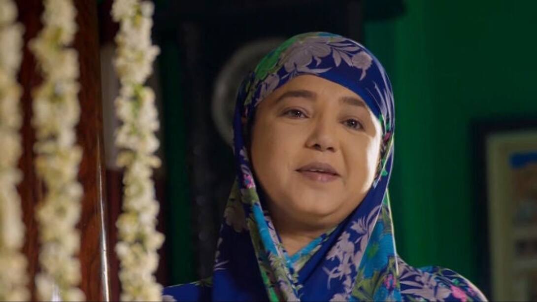 Watch Saleema Arranges A Prayer Video Online(HD) On JioCinema