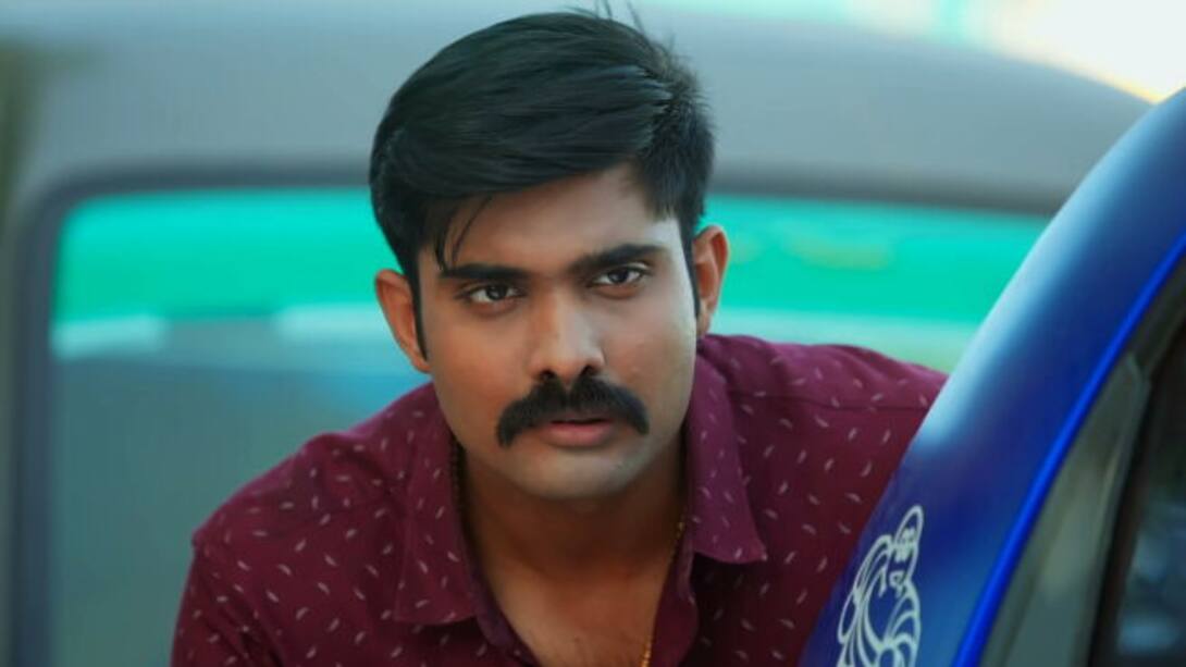 Watch Idhayathai Thirudathey Season 1 Episode 495 Shiva's Hunch On