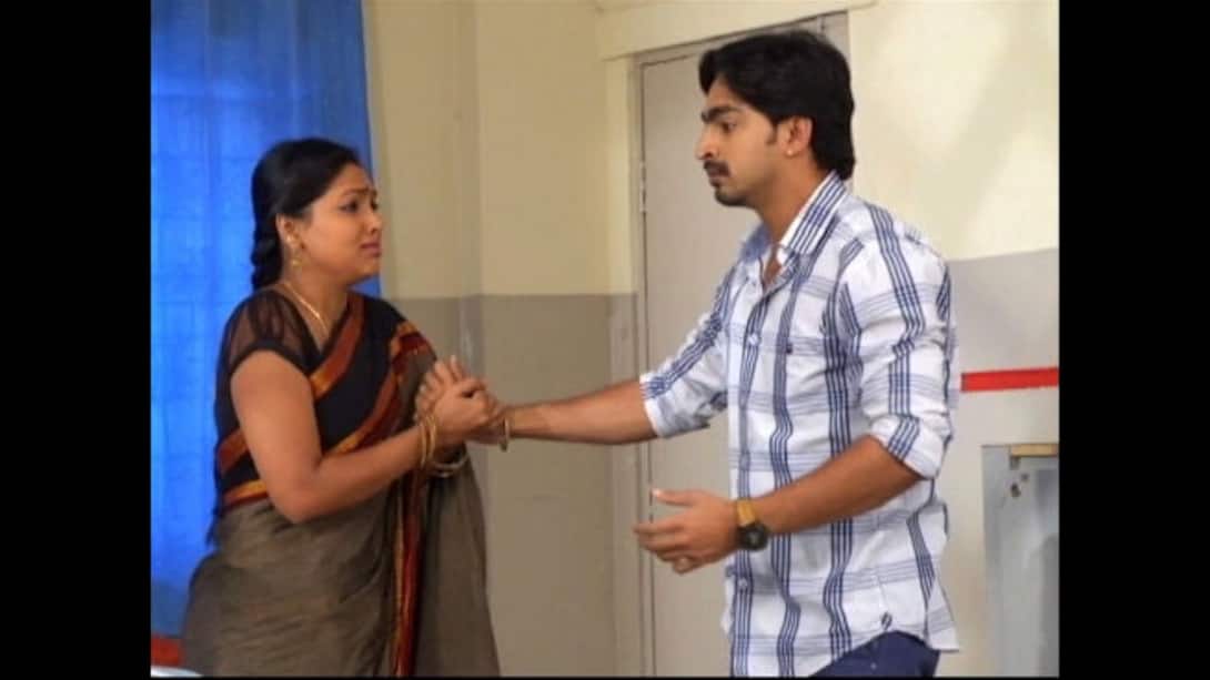 Akash helps Bhumika escape