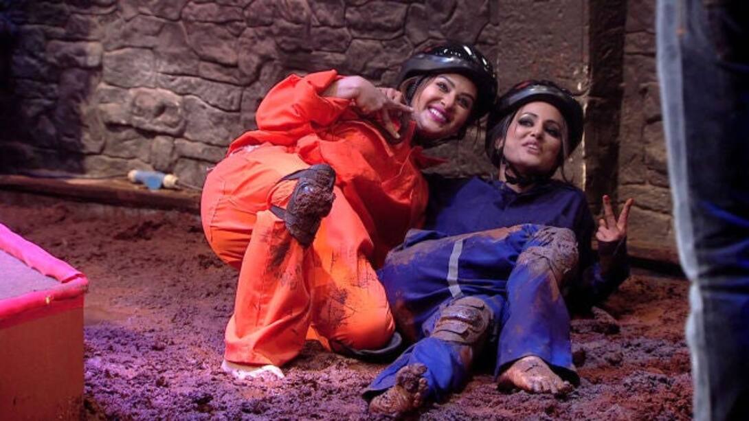 Watch Shilpa And Hina Lock Horns Video Online(HD) On JioCinema