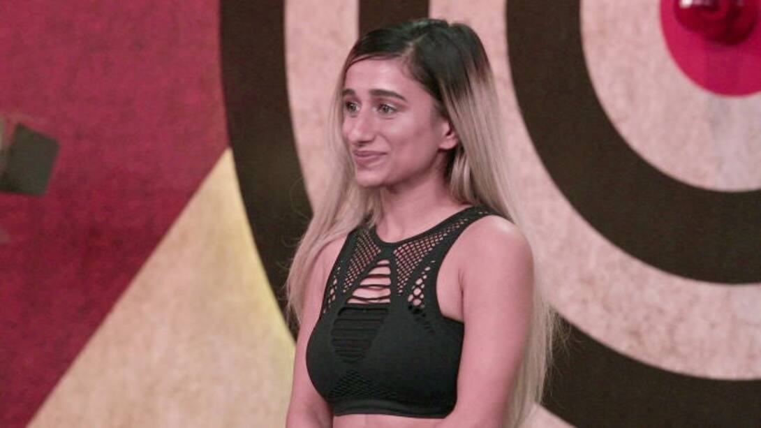 Simran's monologue impresses Neha