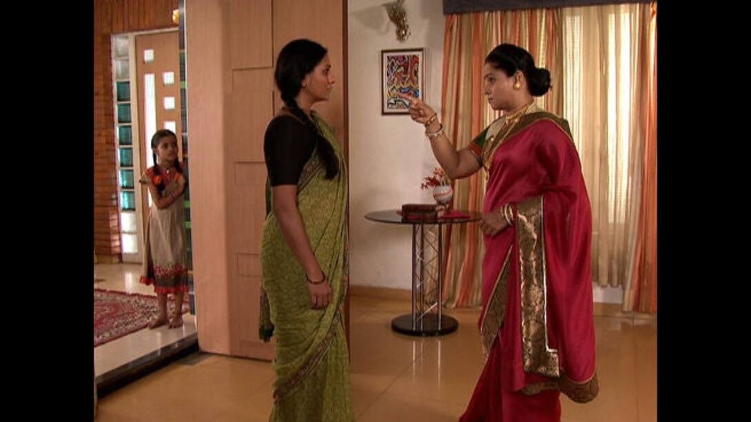 Nirmala threatens Sujata to get her arrested