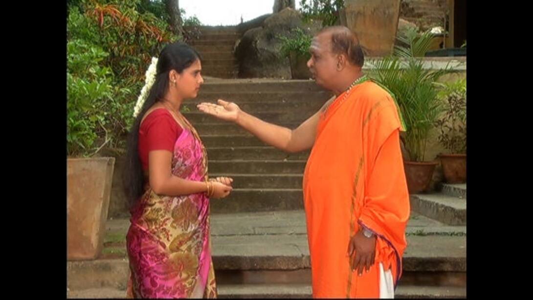 Lakshmi learns that Kumuda is married