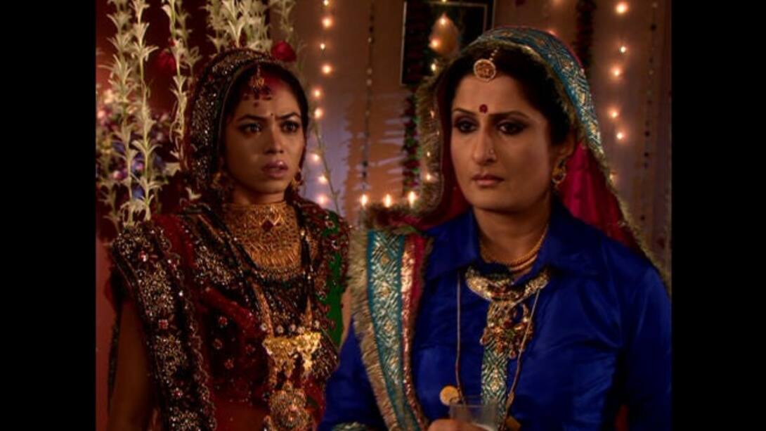 Shivlali advises Jhanvi to kill herself