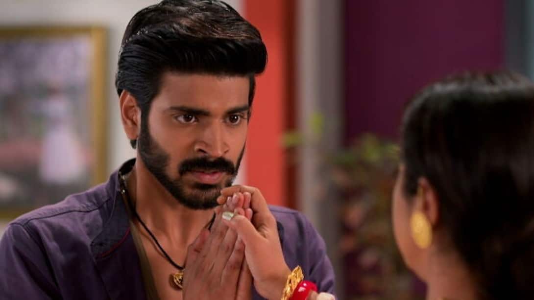 Rudra learns about Boro Ma's accident