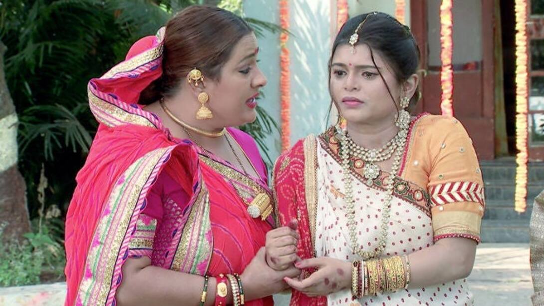 Watch Laxmi Sadaiv Mangalam Season 1 Episode 33 : Laxmi Gets Caught ...