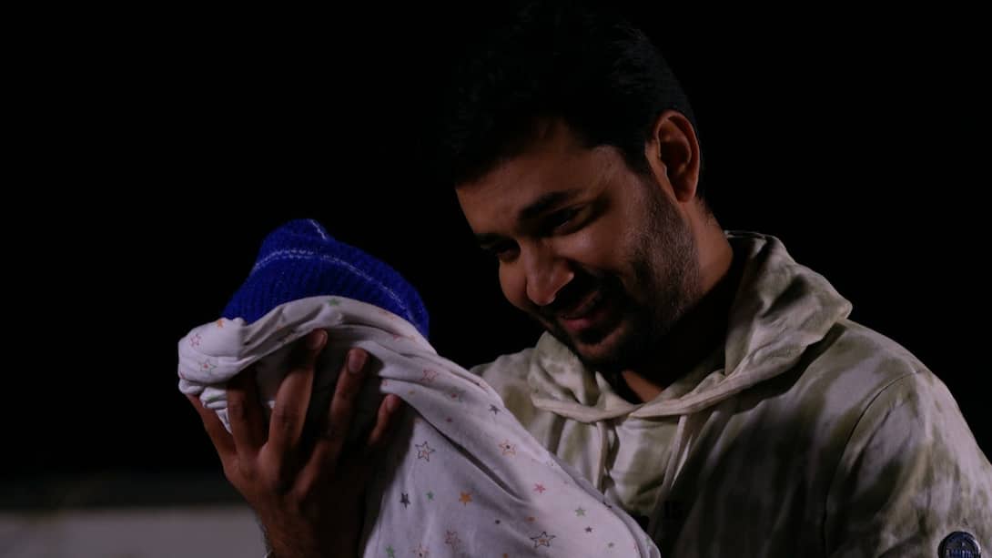 Shubh spends time with his daughter