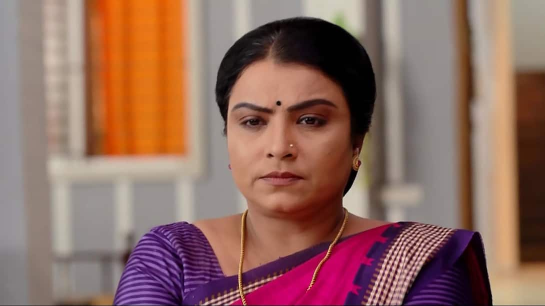 Watch Suhasini's Altered Behaviour Video Online(HD) On JioCinema