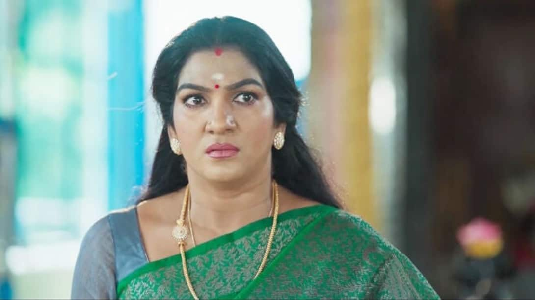 Latha curses Nandhini