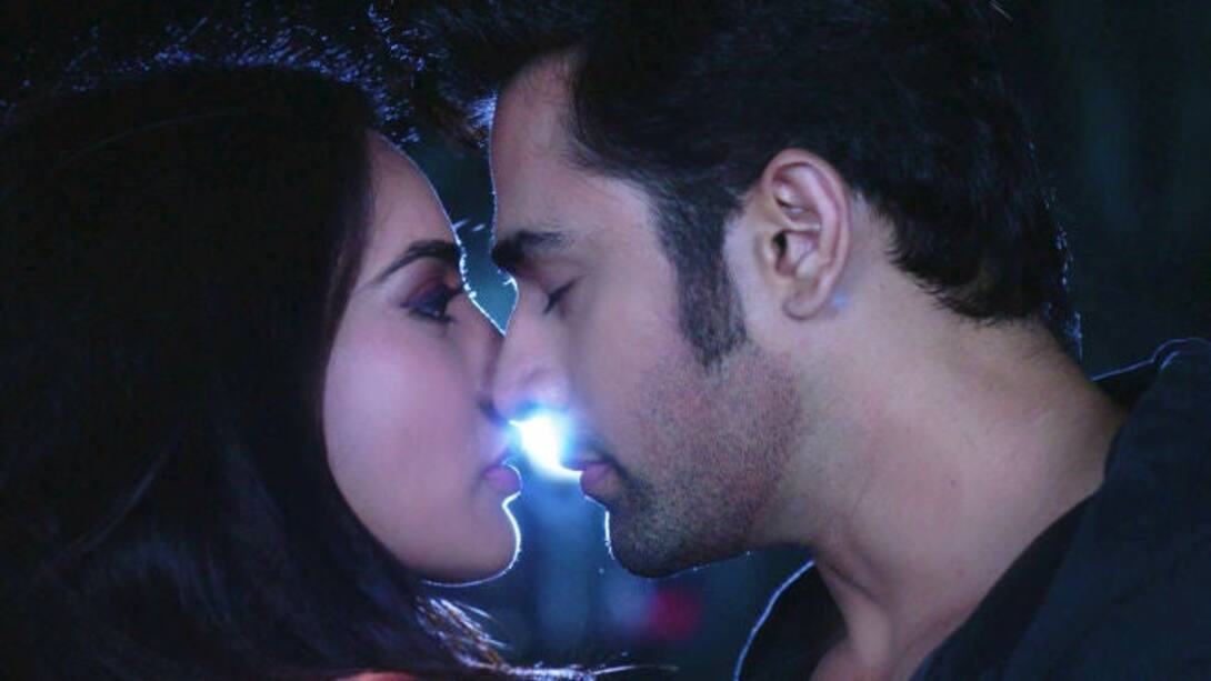 Mahir's kiss leaves Bela confused!