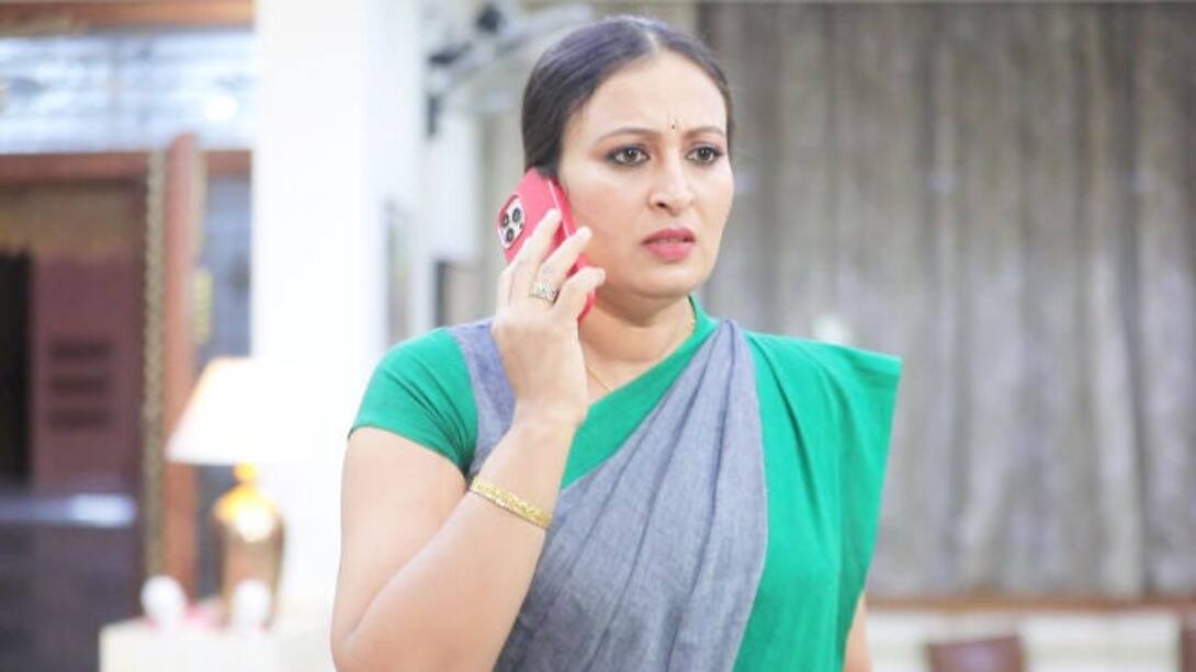 Nandini tries to alert Rajeev