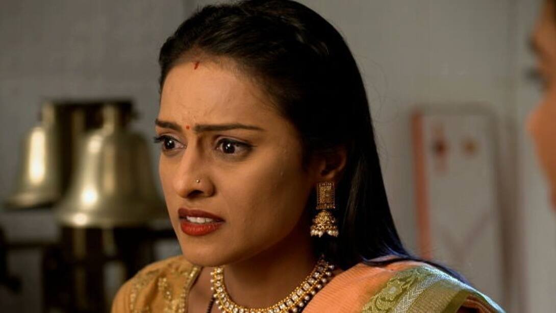 Dhara cries her heart out