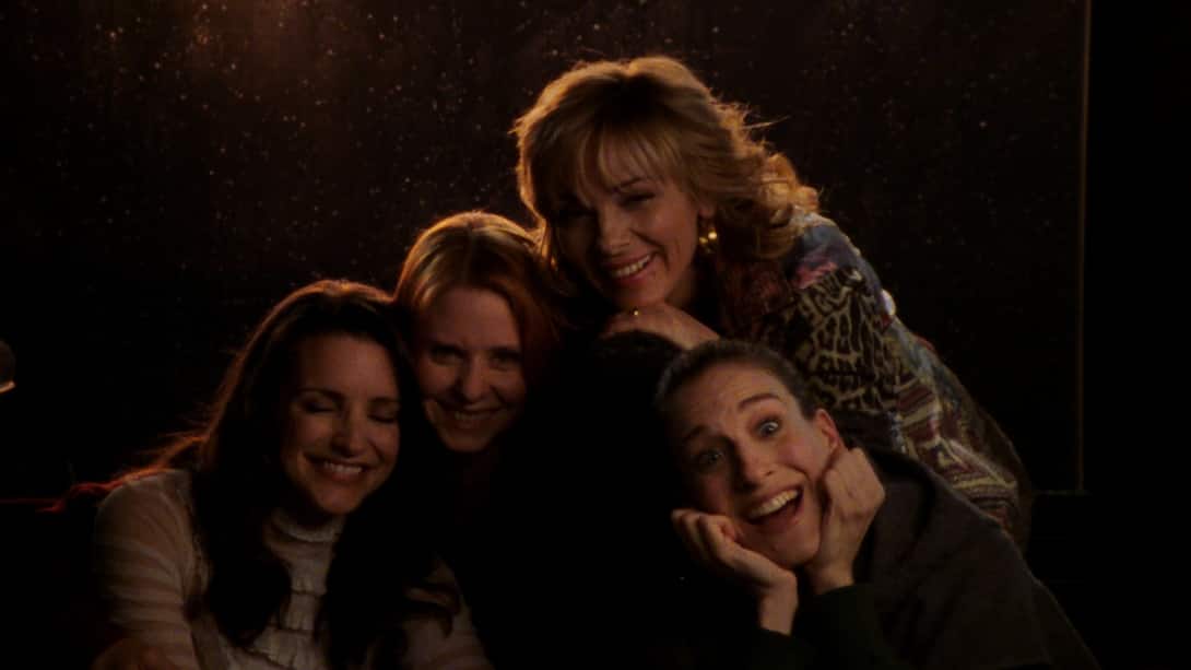 Watch Sex And The City Season 5 Episode 3 : Luck Be An Old Lady - Watch