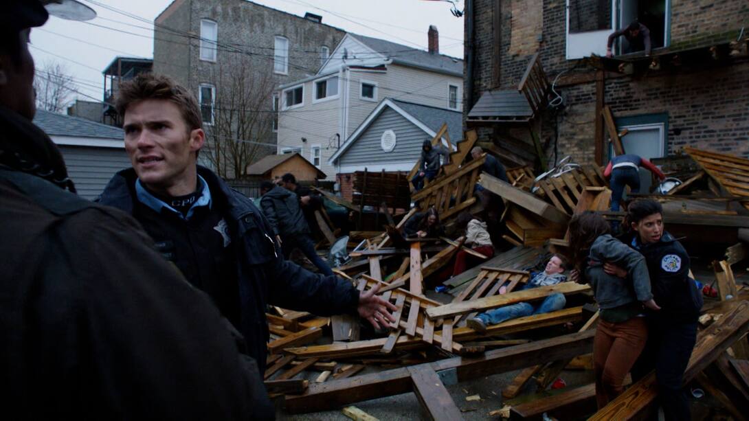 Watch Chicago Fire Season 1 Episode 22 Leaders Lead Watch Full Episode Online(HD) On JioCinema